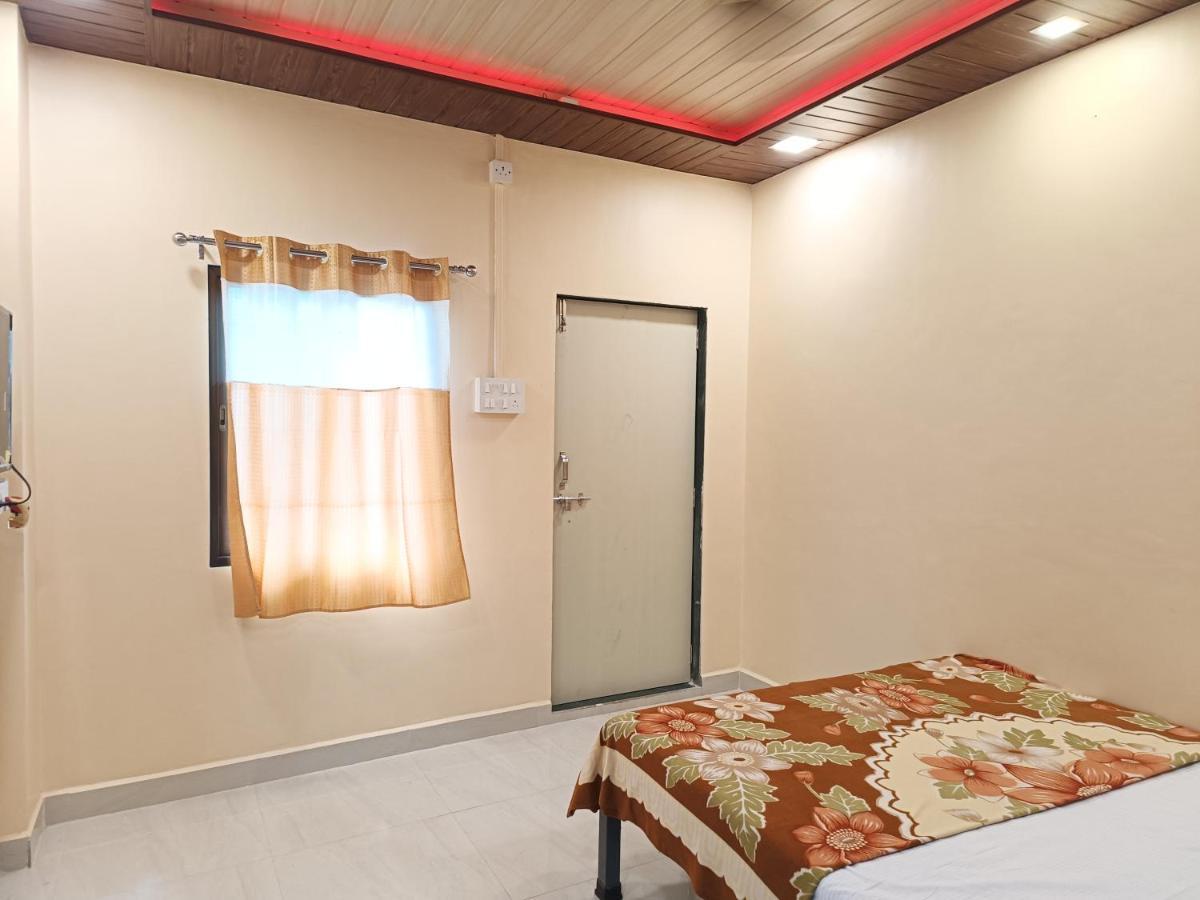 Shree Nivas Home Stay Srīvardhan Exteriér fotografie